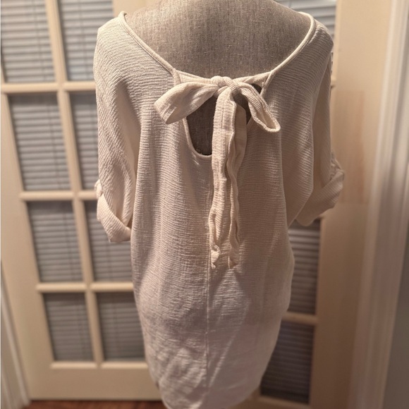 White Tunic Top - Picture 2 of 6